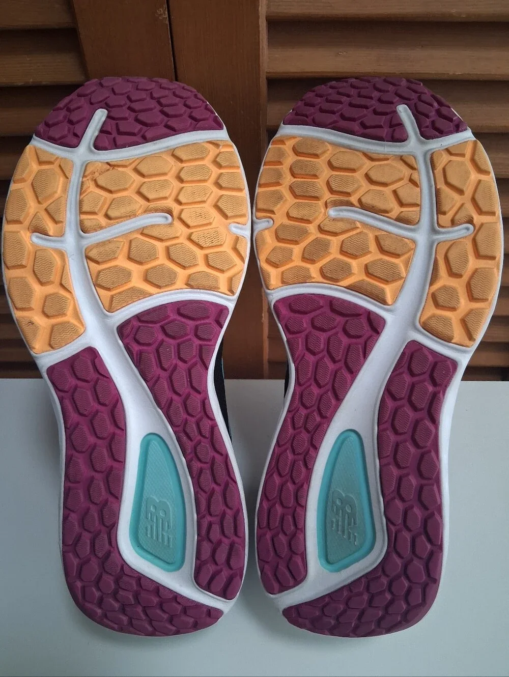 New Balance Fresh Foam 680v7 Women's Running Shoe * Size: 10 D